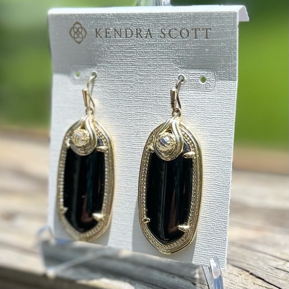 Kendra Scott DISCONTINUED/RARE/VINTAGE Porter Earrings - Picture 3 of 5
